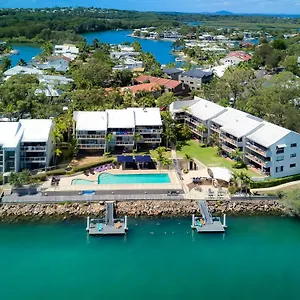 https://noosa-shores-resort.queenslandhotels.net